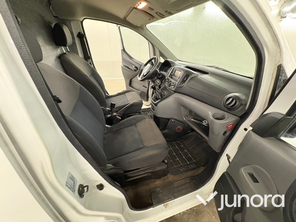 Nissan NV200