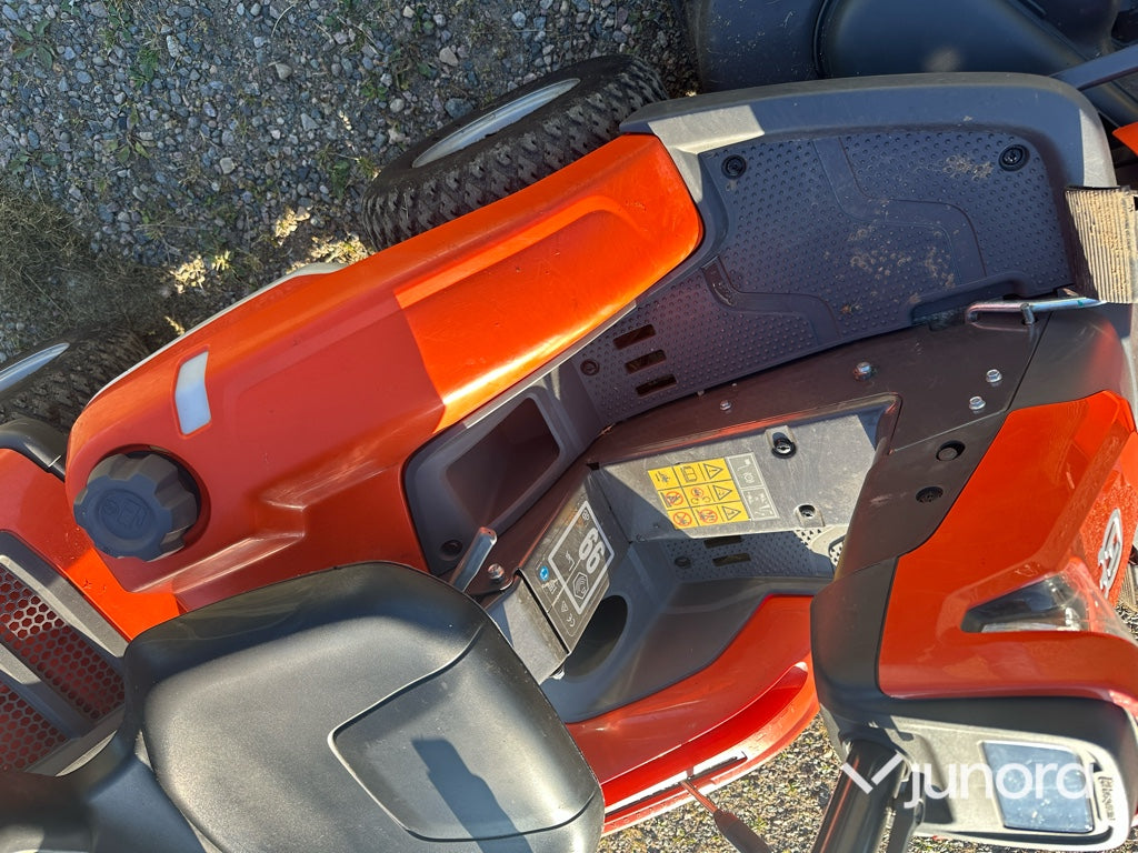 Åkgräsklippare Husqvarna R 320X AWD