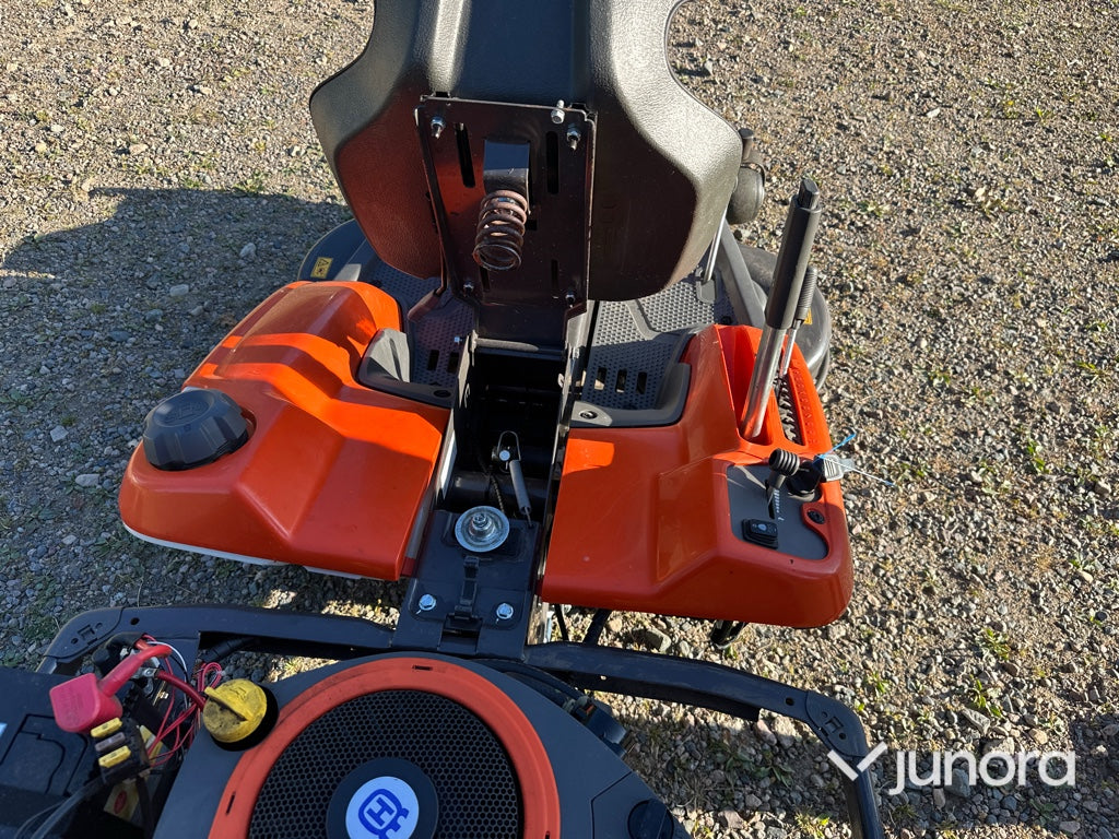 Åkgräsklippare Husqvarna R 320X AWD