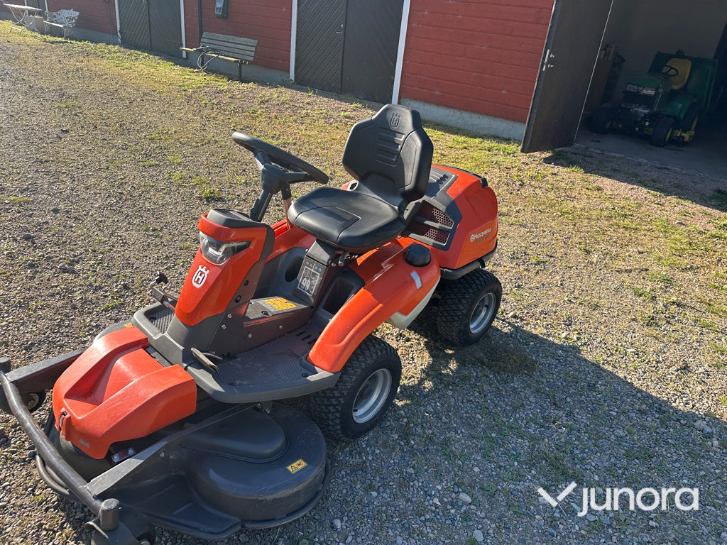 Åkgräsklippare Husqvarna R 320X AWD