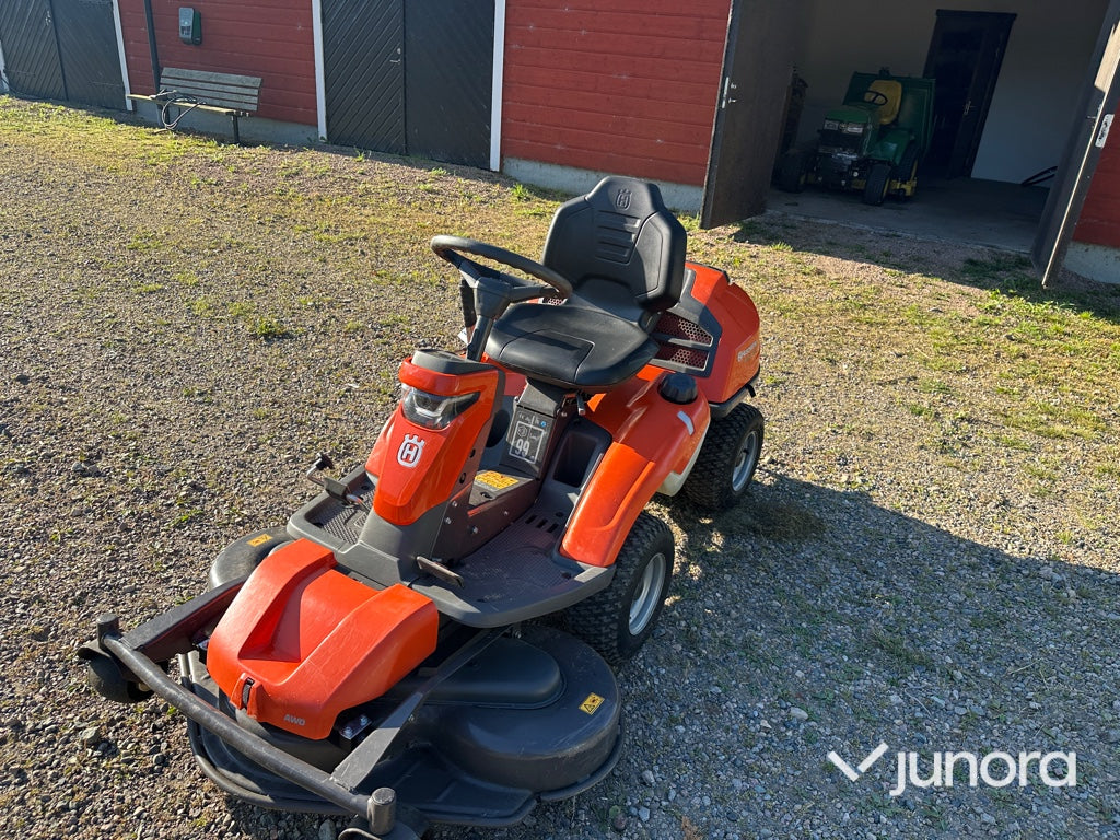Åkgräsklippare Husqvarna R 320X AWD