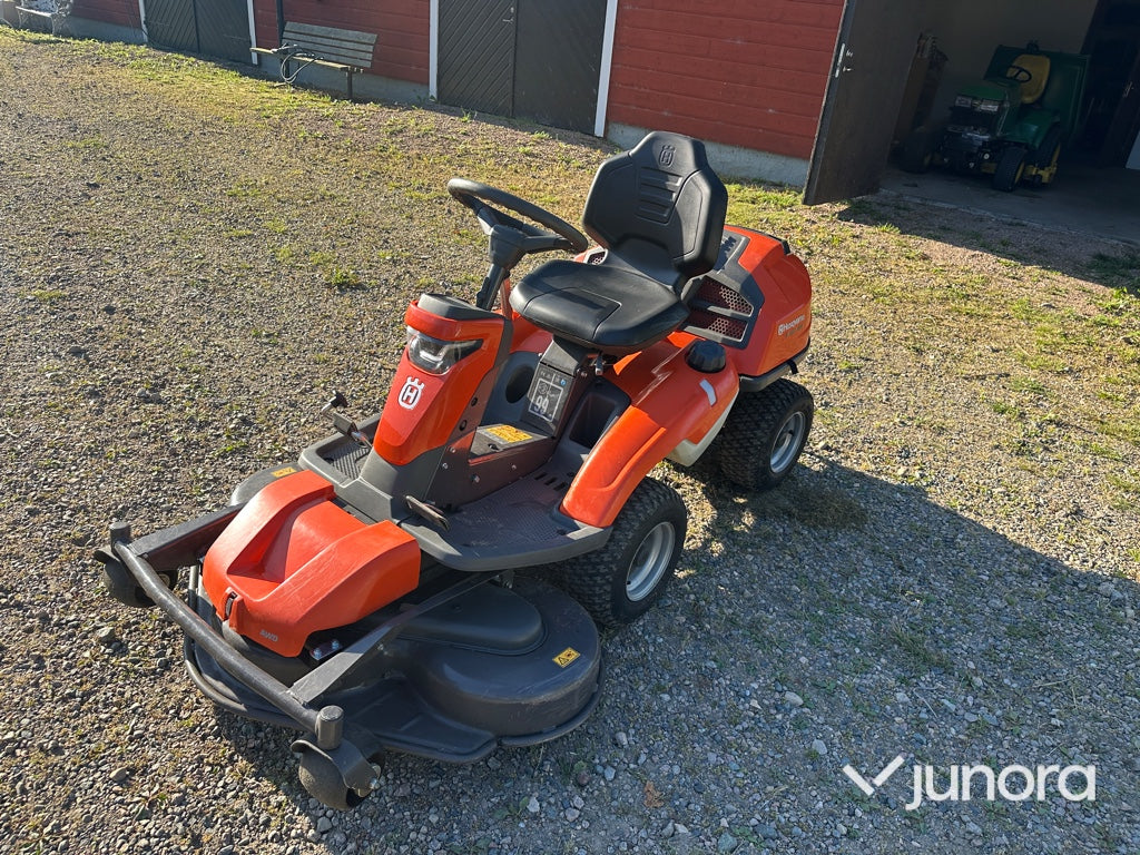 Åkgräsklippare Husqvarna R 320X AWD