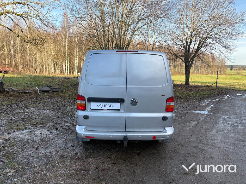 Lätt lastbil - Volkswagen Transporter 2.5 TDI