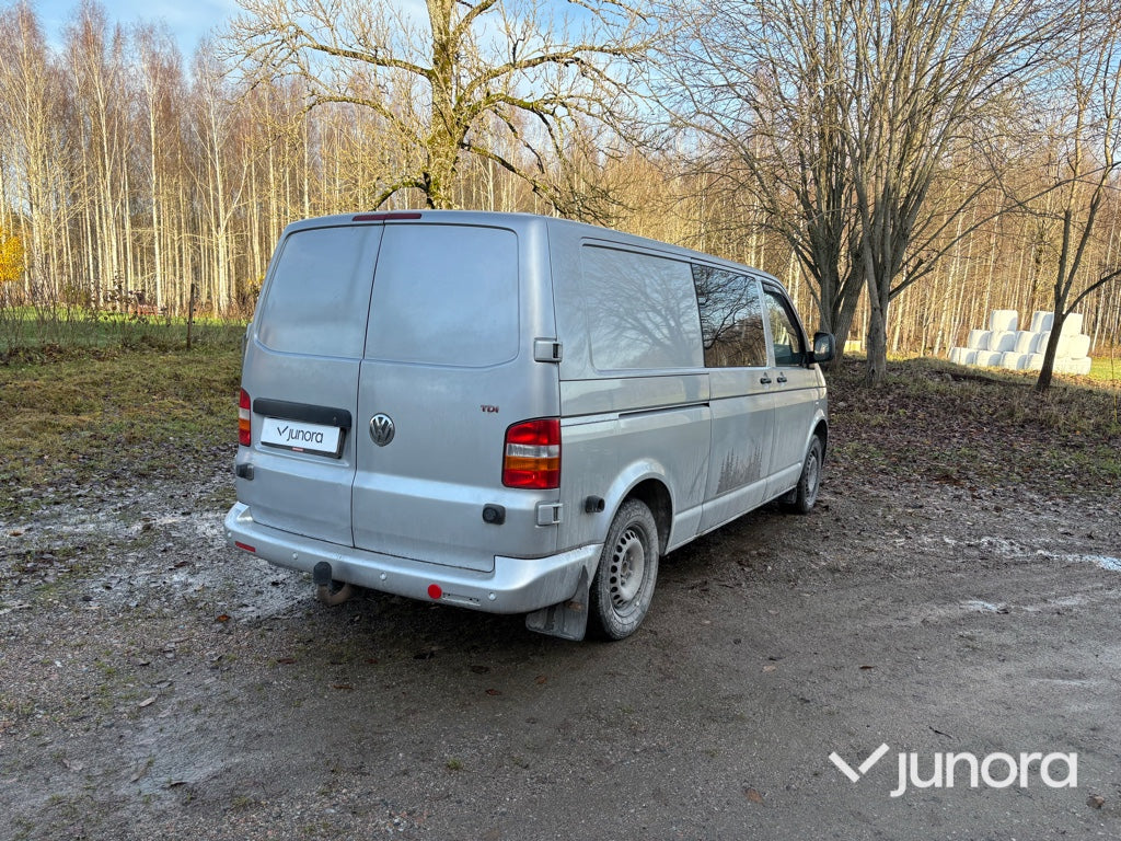 Lätt lastbil - Volkswagen Transporter 2.5 TDI
