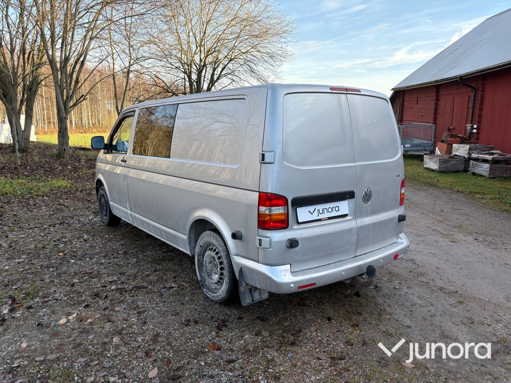 Lätt lastbil - Volkswagen Transporter 2.5 TDI