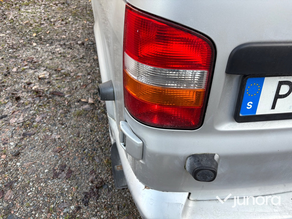 Lätt lastbil - Volkswagen Transporter 2.5 TDI