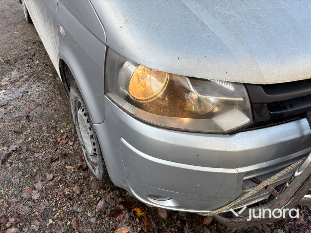 Lätt lastbil - Volkswagen Transporter 2.5 TDI