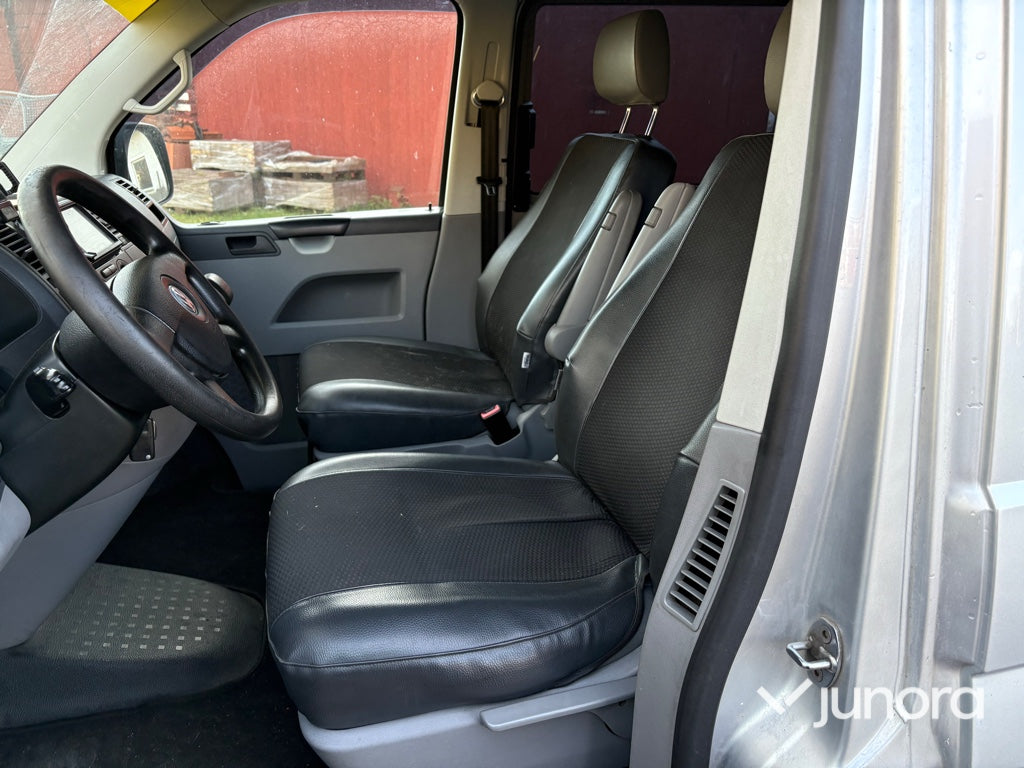 Lätt lastbil - Volkswagen Transporter 2.5 TDI