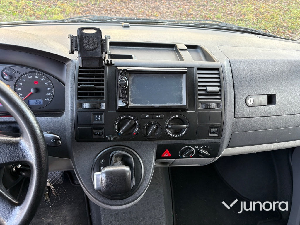Lätt lastbil - Volkswagen Transporter 2.5 TDI