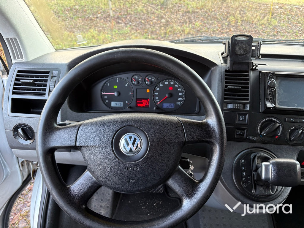 Lätt lastbil - Volkswagen Transporter 2.5 TDI