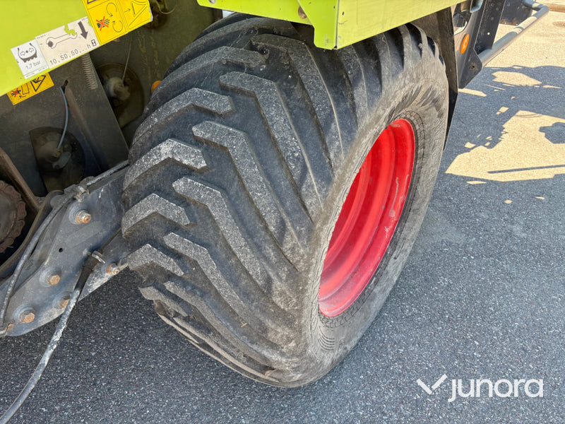 Rundbalspress Claas Rollant 355