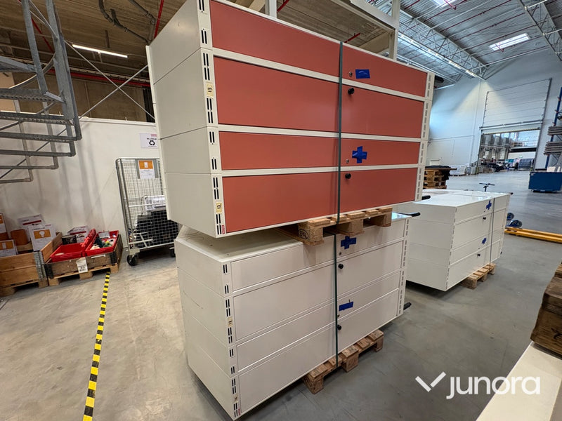 Klädskåp -  10 sektioner, Metall