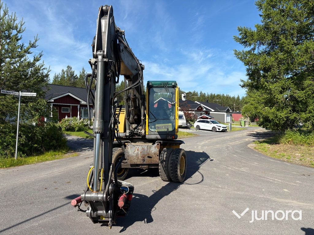 Hjulgrävare-Volvo EW140B