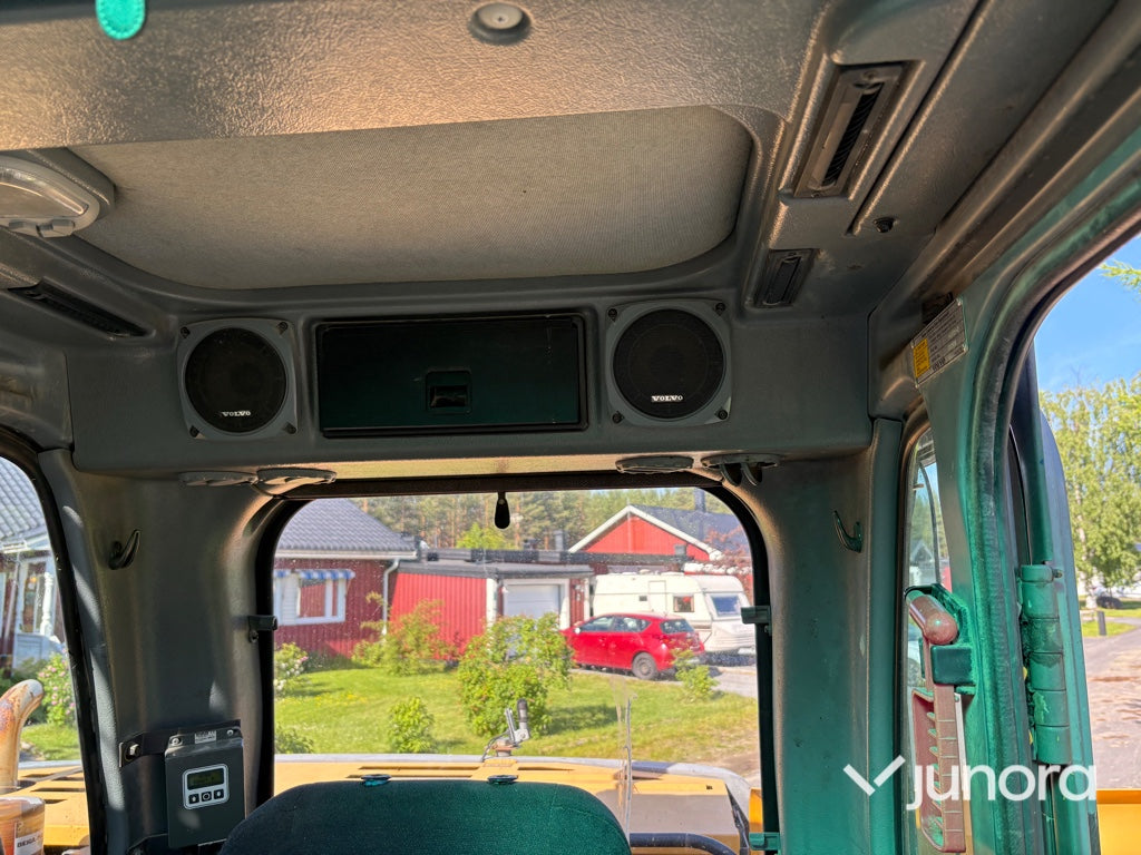 Hjulgrävare-Volvo EW140B