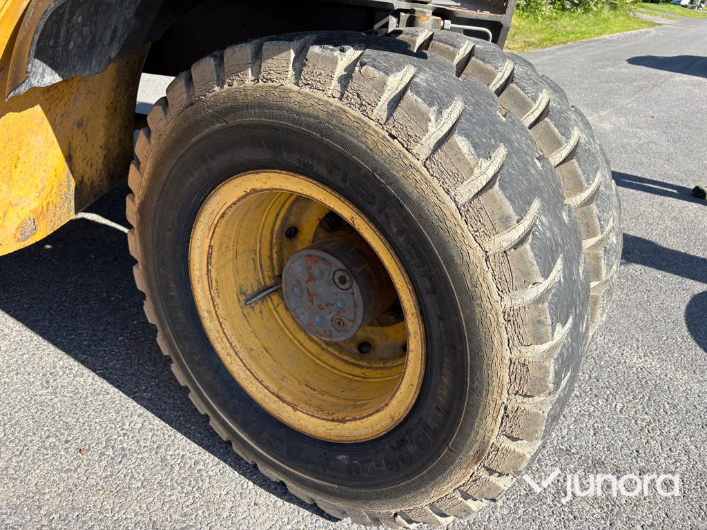 Hjulgrävare-Volvo EW140B