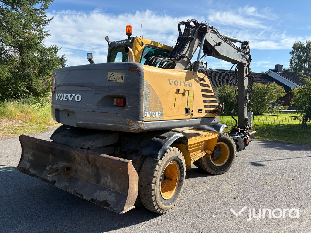 Hjulgrävare-Volvo EW140B