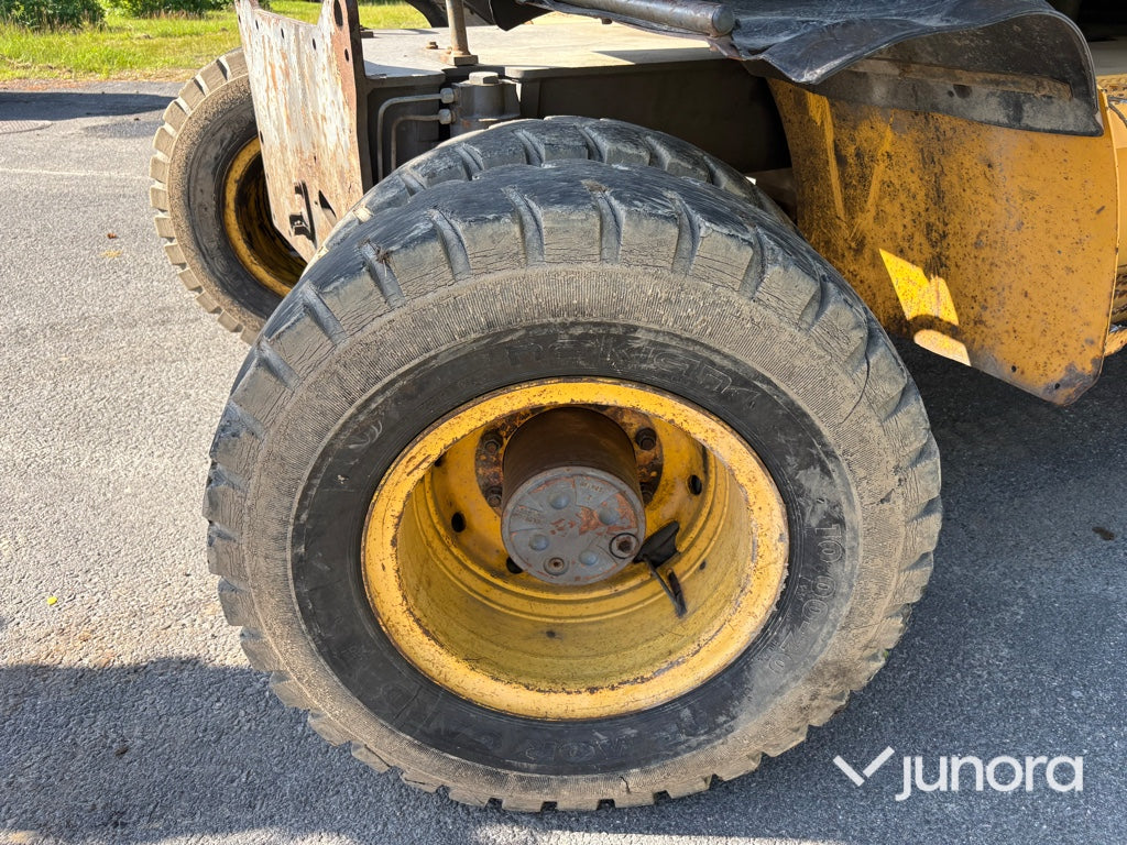 Hjulgrävare-Volvo EW140B