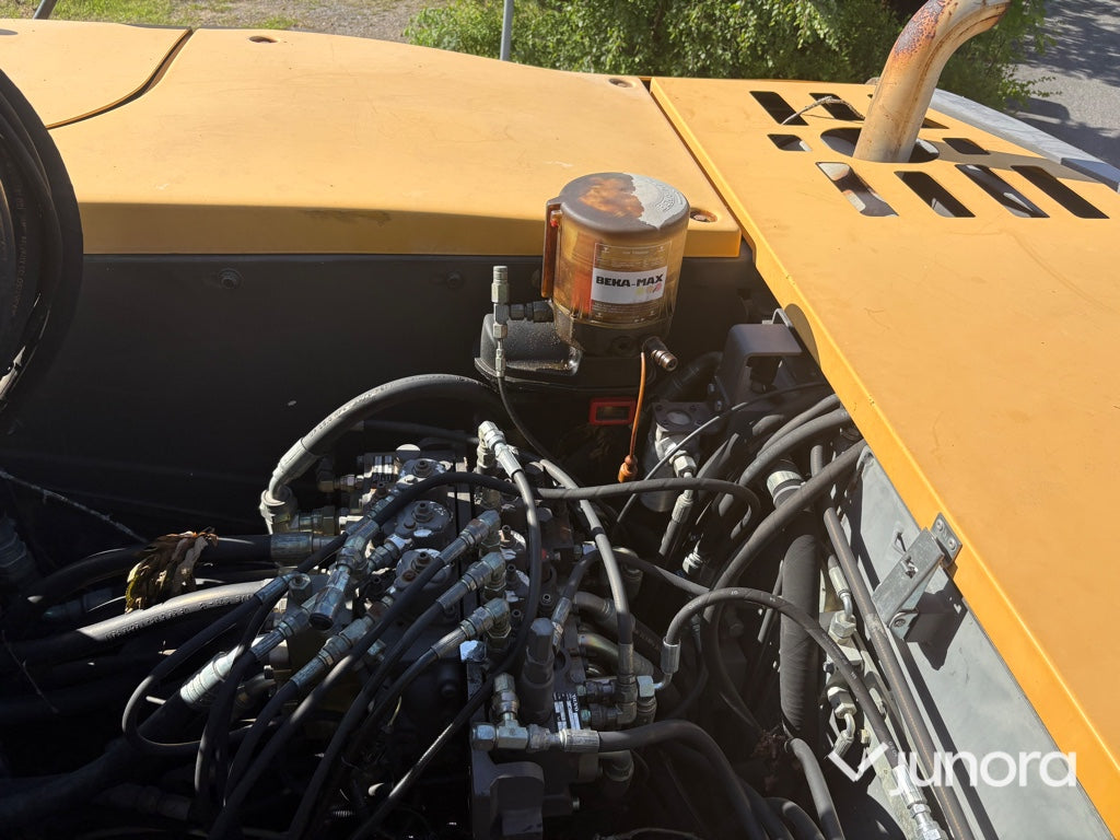 Hjulgrävare-Volvo EW140B