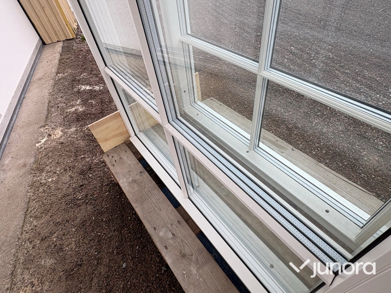 Fönster med spröjs, 2 st