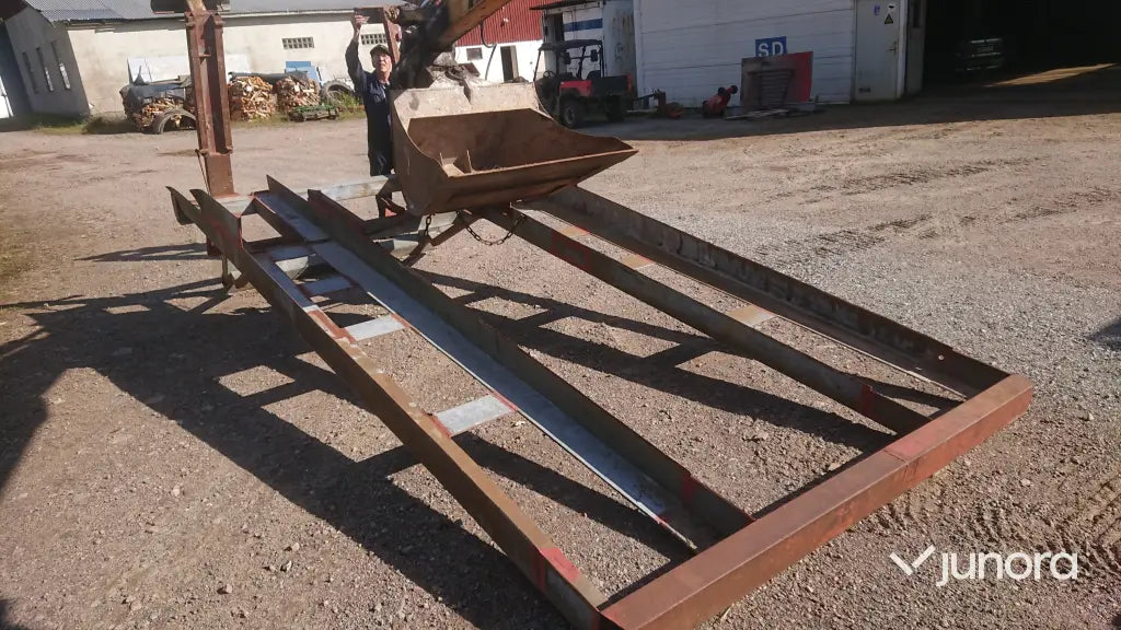 Lastramp för grävmaskin