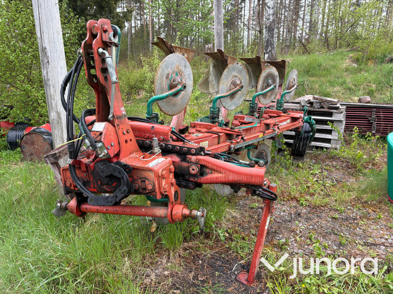 Fyrskärig plog Kverneland ES 80