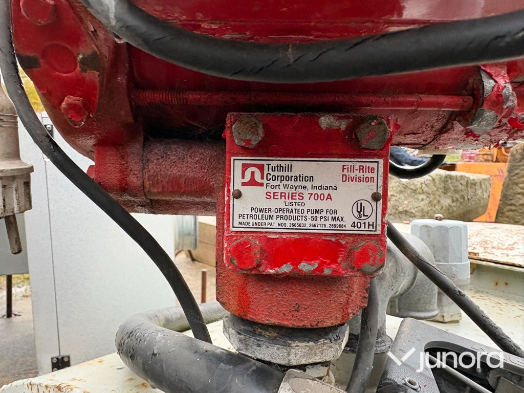 Bränsletank med pump