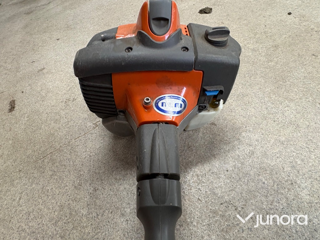 Häcksax – Husqvarna 327