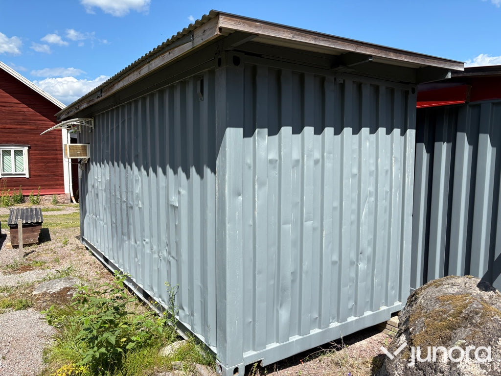 Isolerad 20-fots container med kylrum och förvaringsutrymme