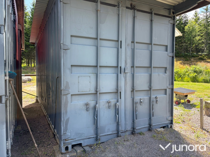 Isolerad 20-fots container med kylrum och förvaringsutrymme