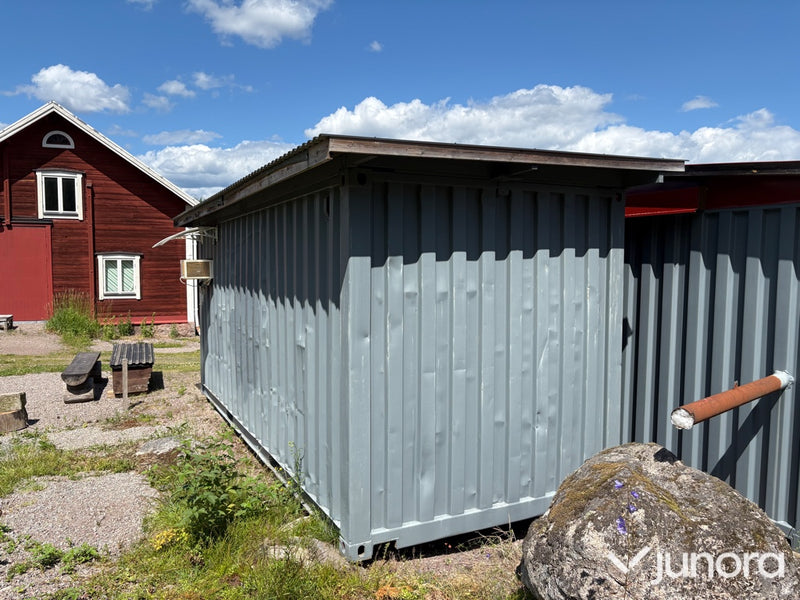 Isolerad 20-fots container med kylrum och förvaringsutrymme