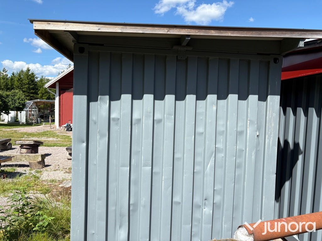 Isolerad 20-fots container med kylrum och förvaringsutrymme