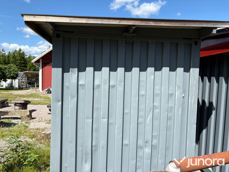 Isolerad 20-fots container med kylrum och förvaringsutrymme
