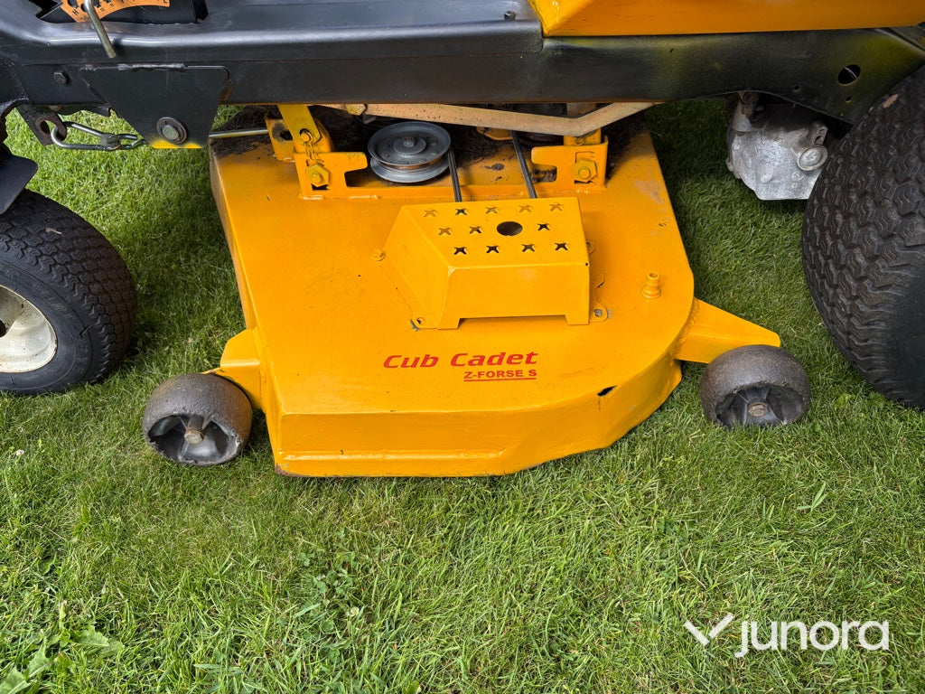Åkgräsklippare - Cub Cadet Z-Force