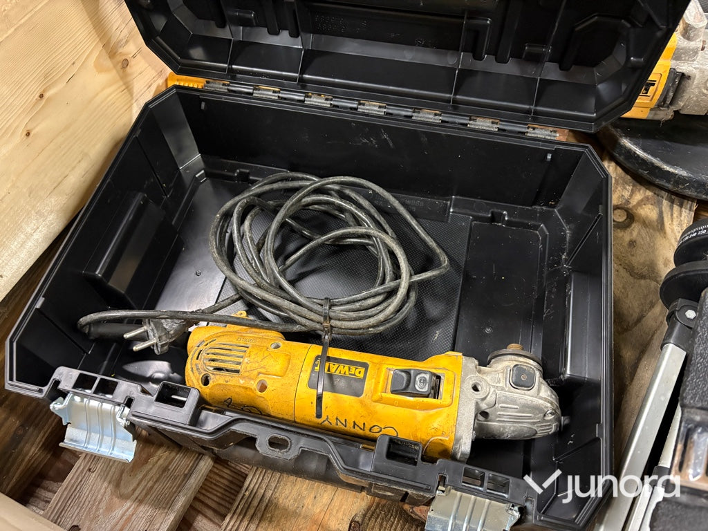Pall med diverse verktyg - DeWalt