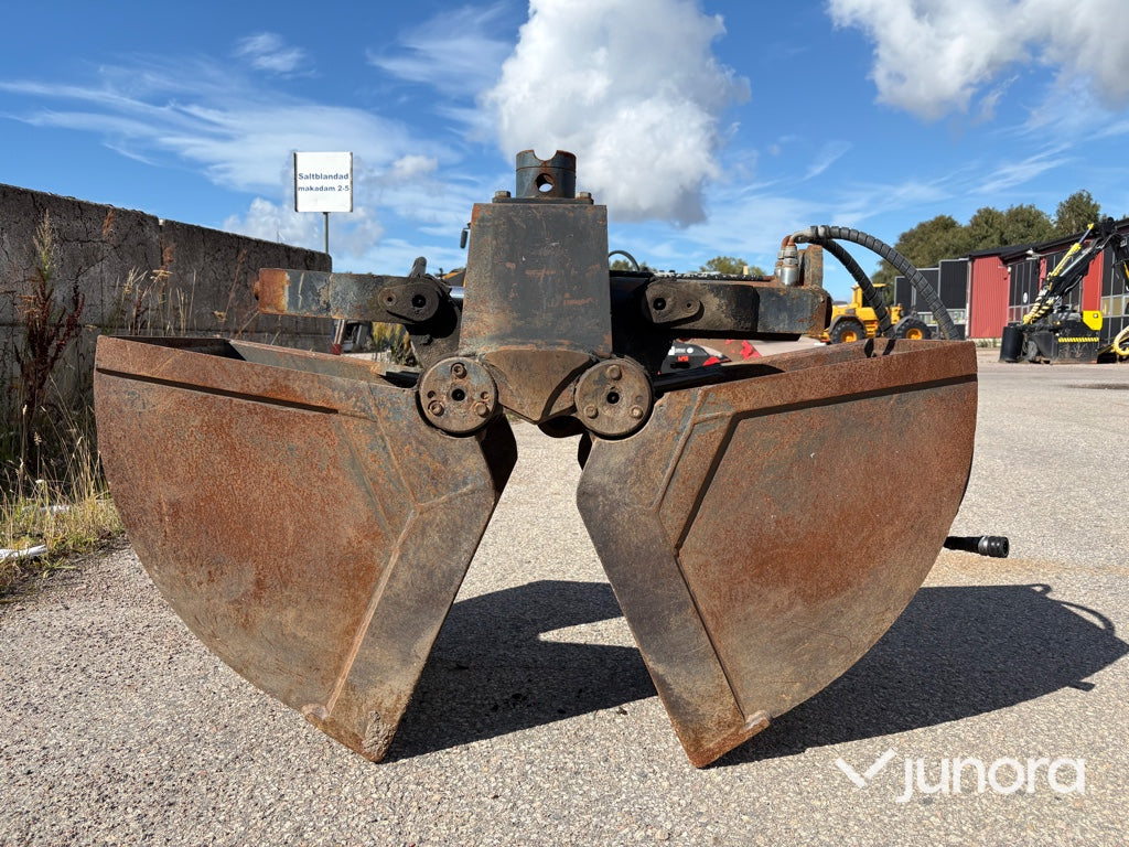 Gripskopa - hydraulisk med två motstående skophalvor