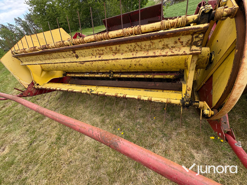 Slåtterkross New Holland 447