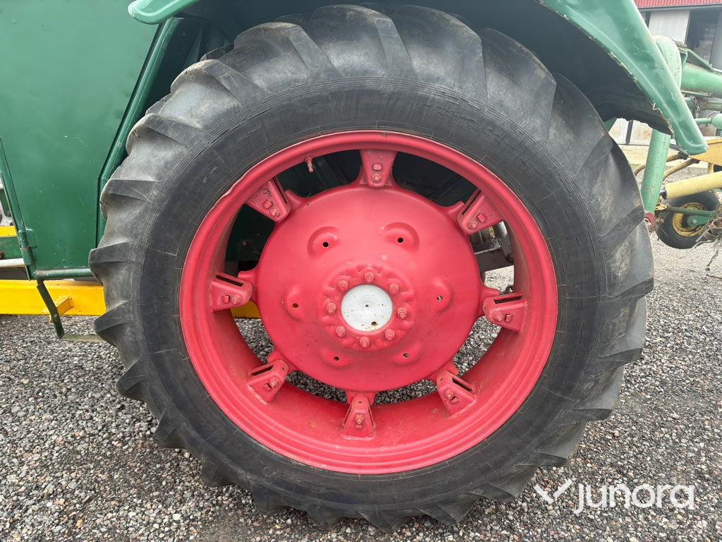 Traktor Deutz D 6006 VARIANT med Frontlastare & Klippan-hytt