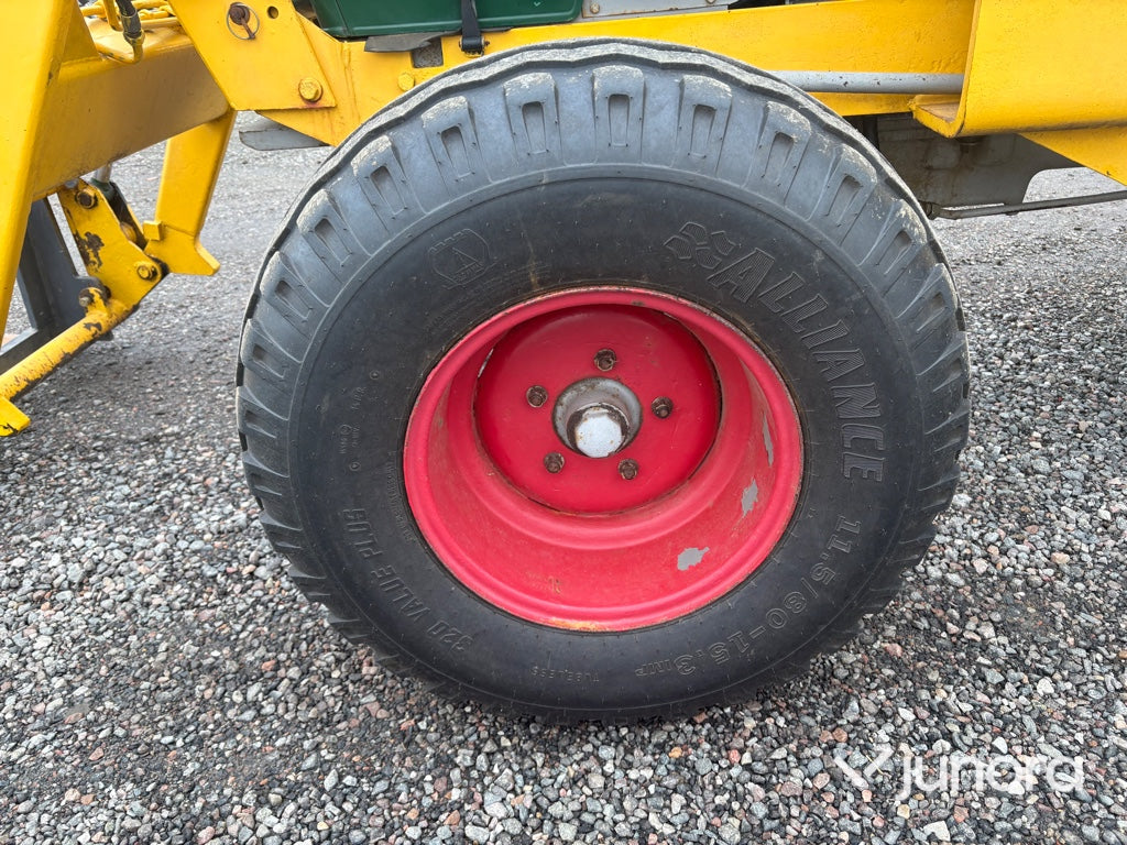 Traktor Deutz D 6006 VARIANT med Frontlastare & Klippan-hytt
