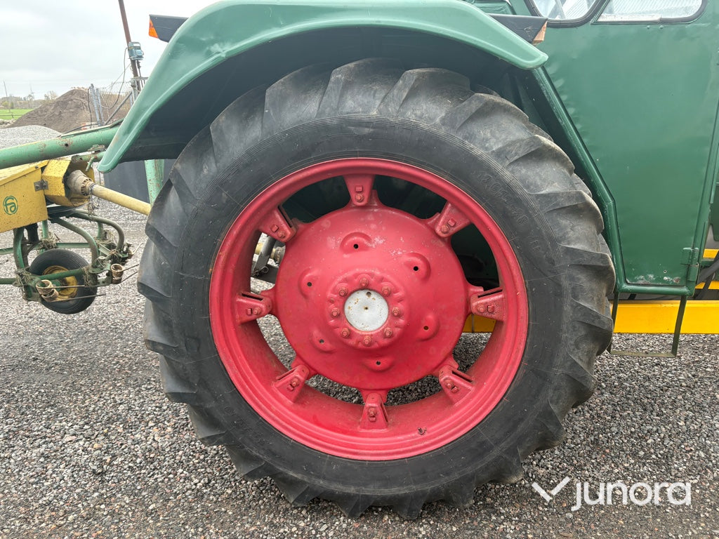Traktor Deutz D 6006 VARIANT med Frontlastare & Klippan-hytt