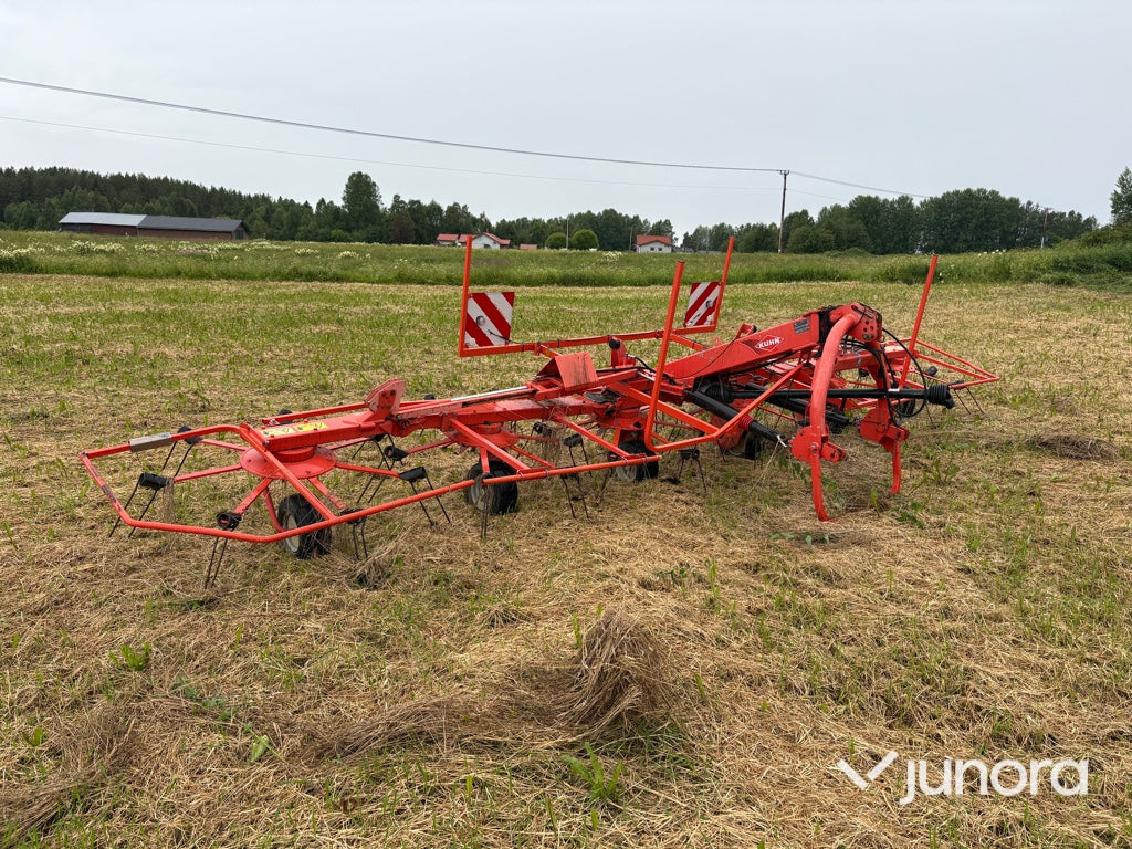 Hövändare - Kuhn GF7802