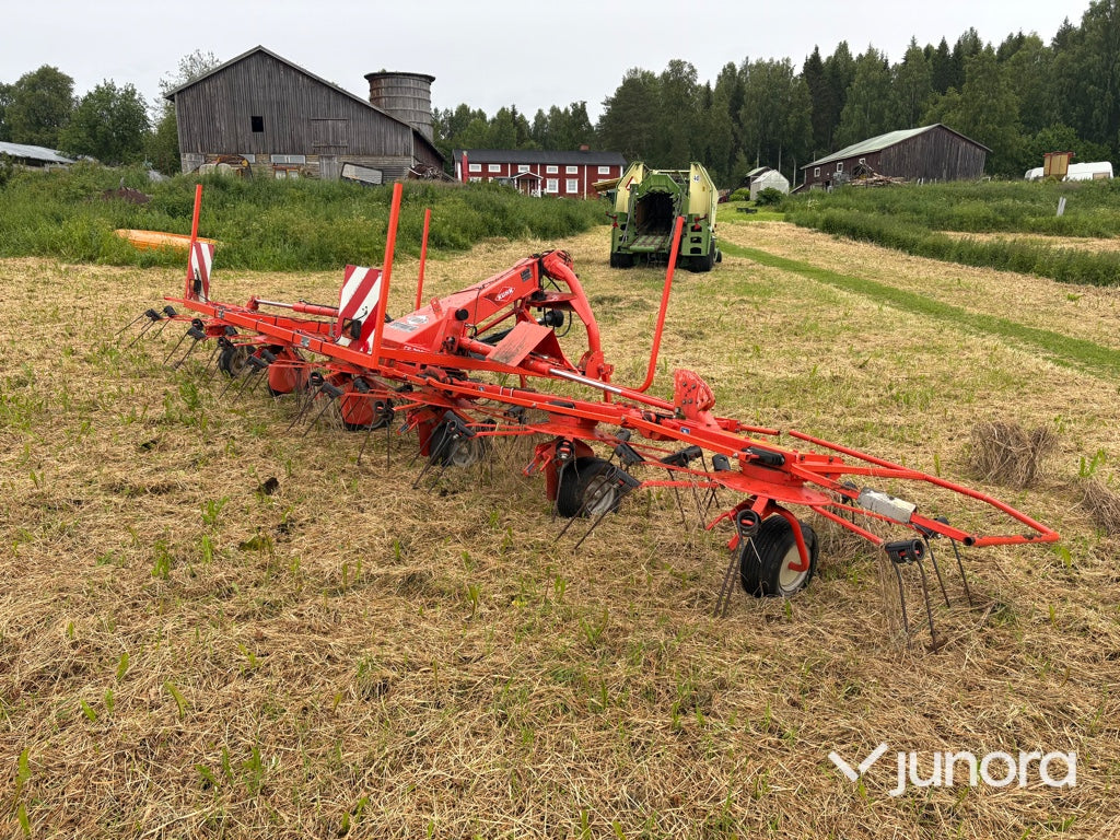 Hövändare - Kuhn GF7802
