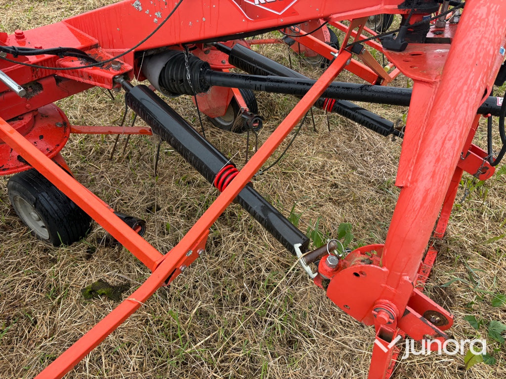 Hövändare - Kuhn GF7802