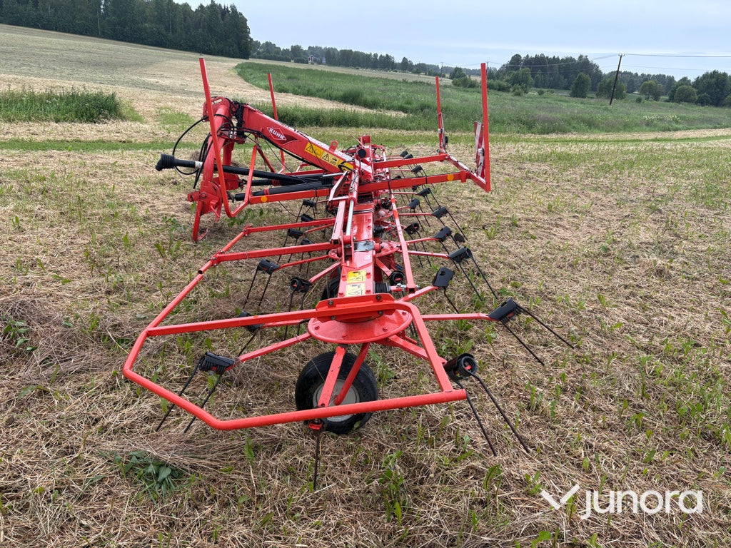 Hövändare - Kuhn GF7802