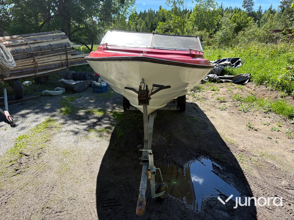 Båt Romeunner med Cheva 350 V8 & Volvo Penta 280