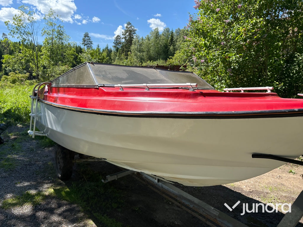 Båt Romeunner med Cheva 350 V8 & Volvo Penta 280
