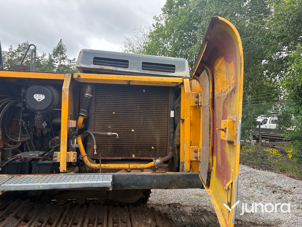 Grävmaskin - JCB, JS 200 LC