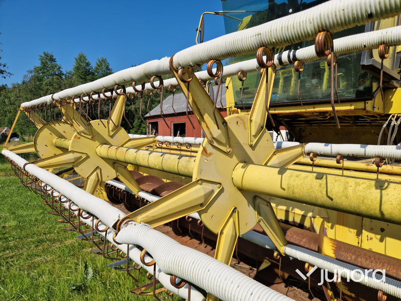 Skördetröska New Holland Clayson 8050