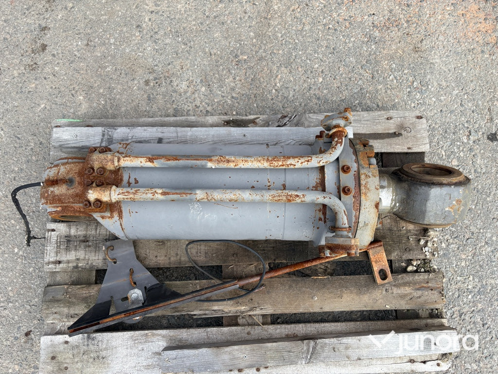 Tiltcylinder Volvo hjullastare
