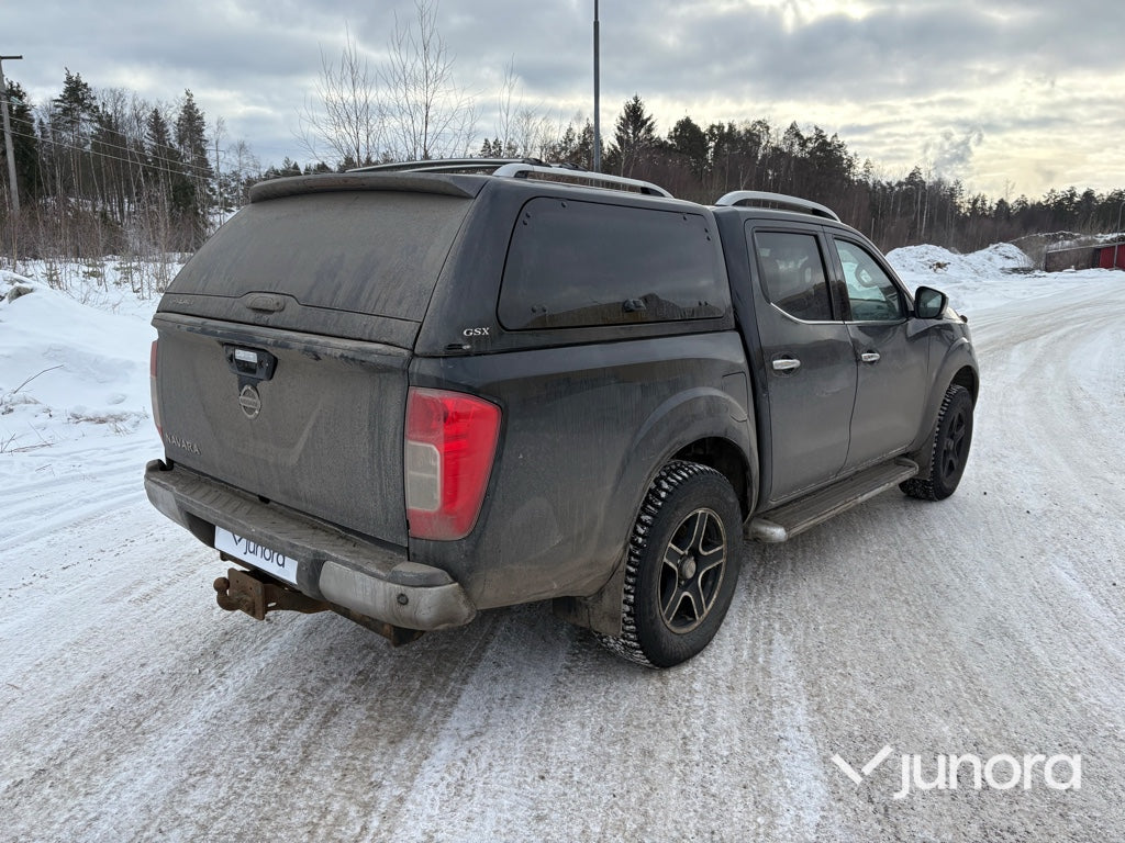 Lätt lastbil - Nissan, Navara