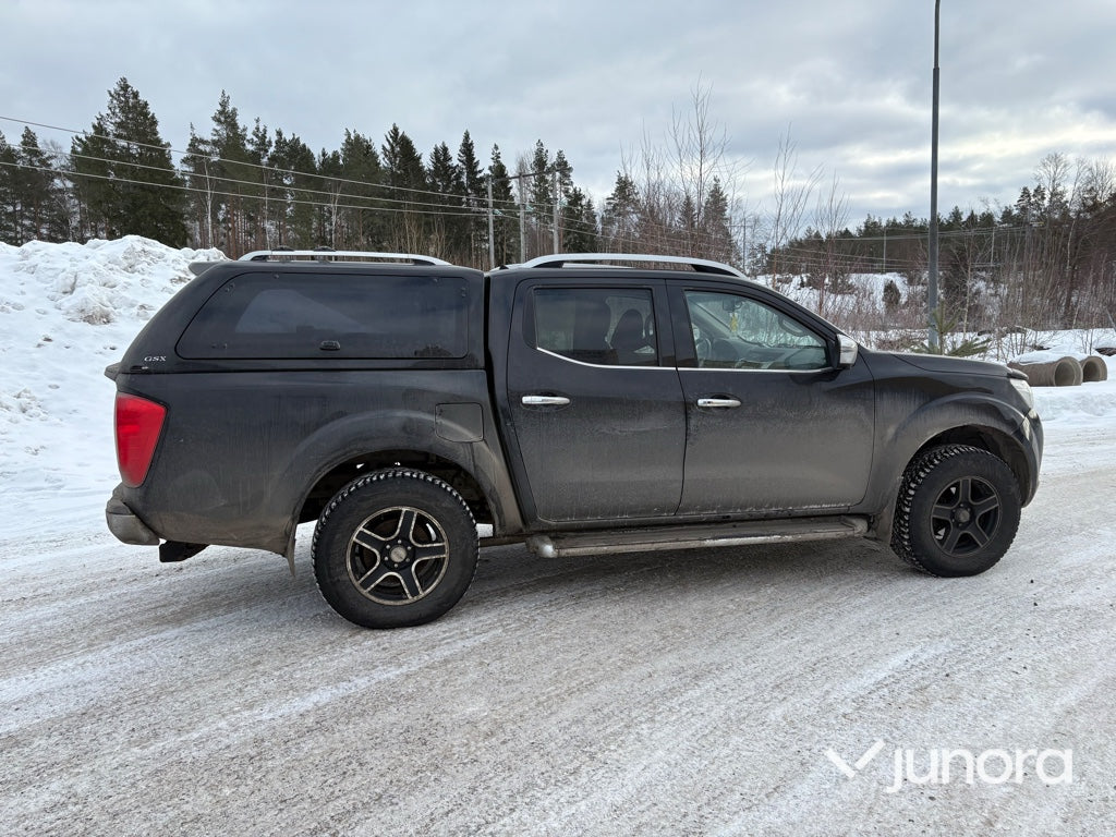 Lätt lastbil - Nissan, Navara